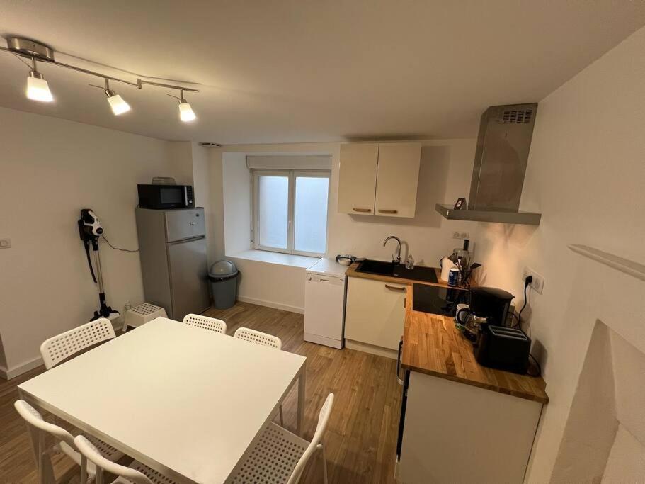Charmante Maison A Evran Proche Dinan Et St Malo. Extérieur photo